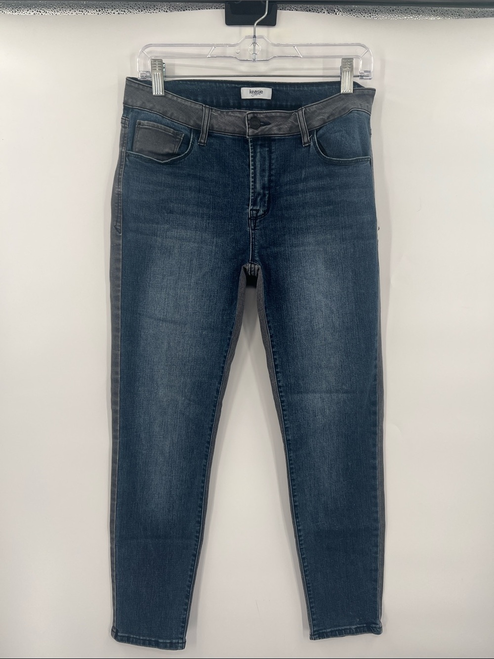 8/29  Kensie Jeans